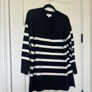 Ava & Viv Black and White Striped Sweater